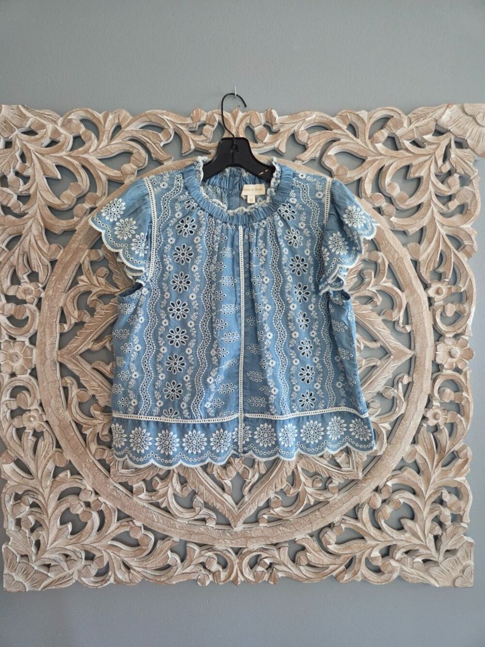 Jennifer & Grace Blue Denim Chambray Eyelet Blouse Size M